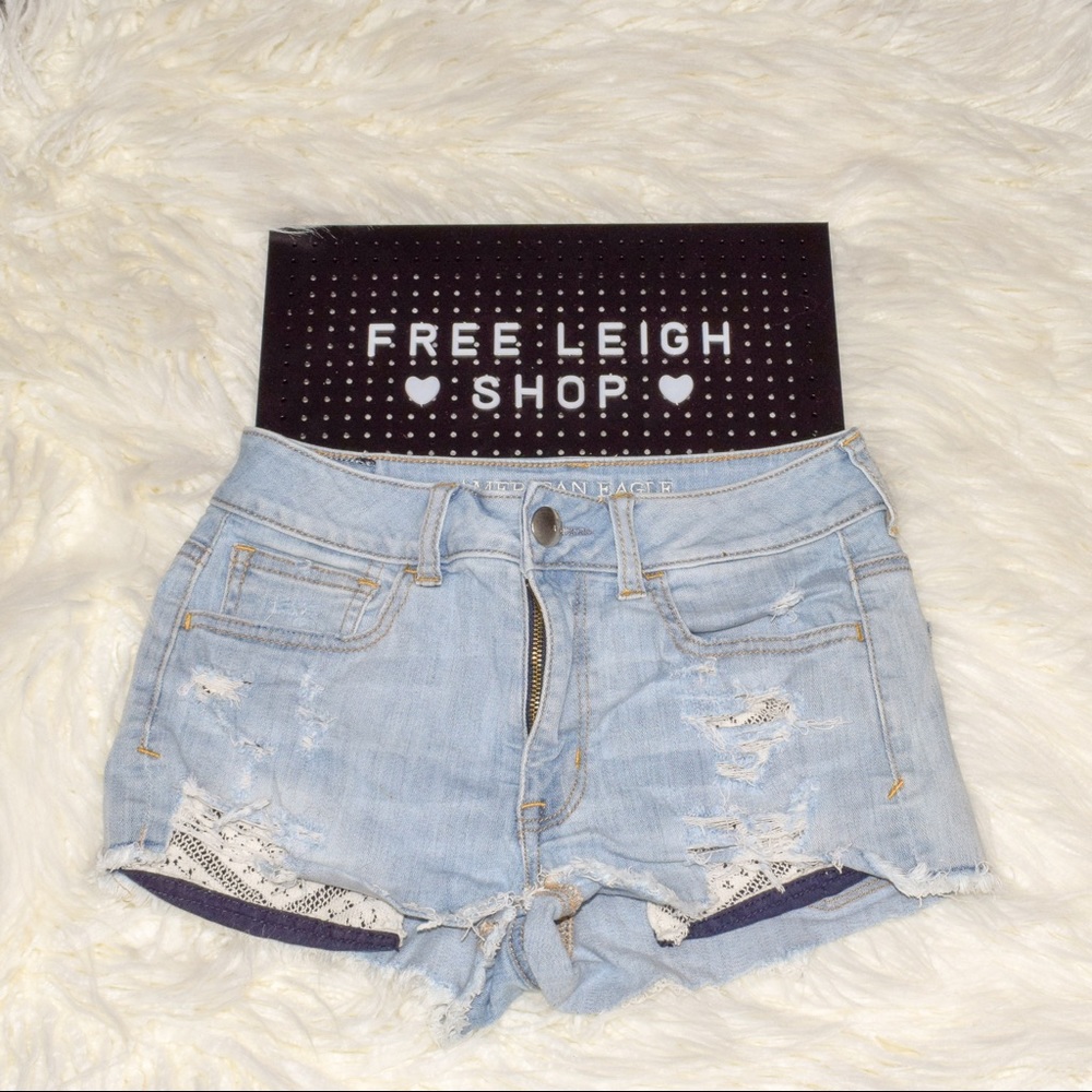 American Eagle | light wash distressed jean shorts
